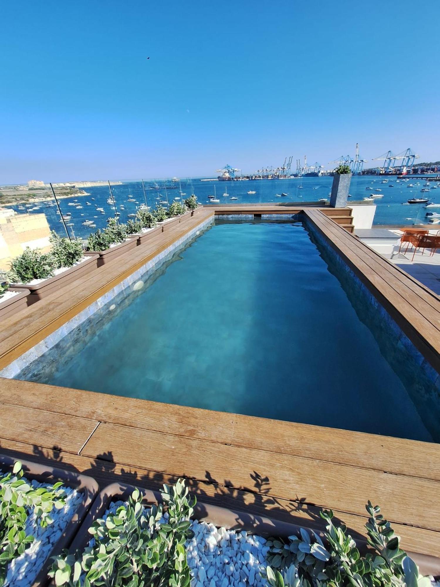 South32 Hotel Birżebbuġa Kültér fotó