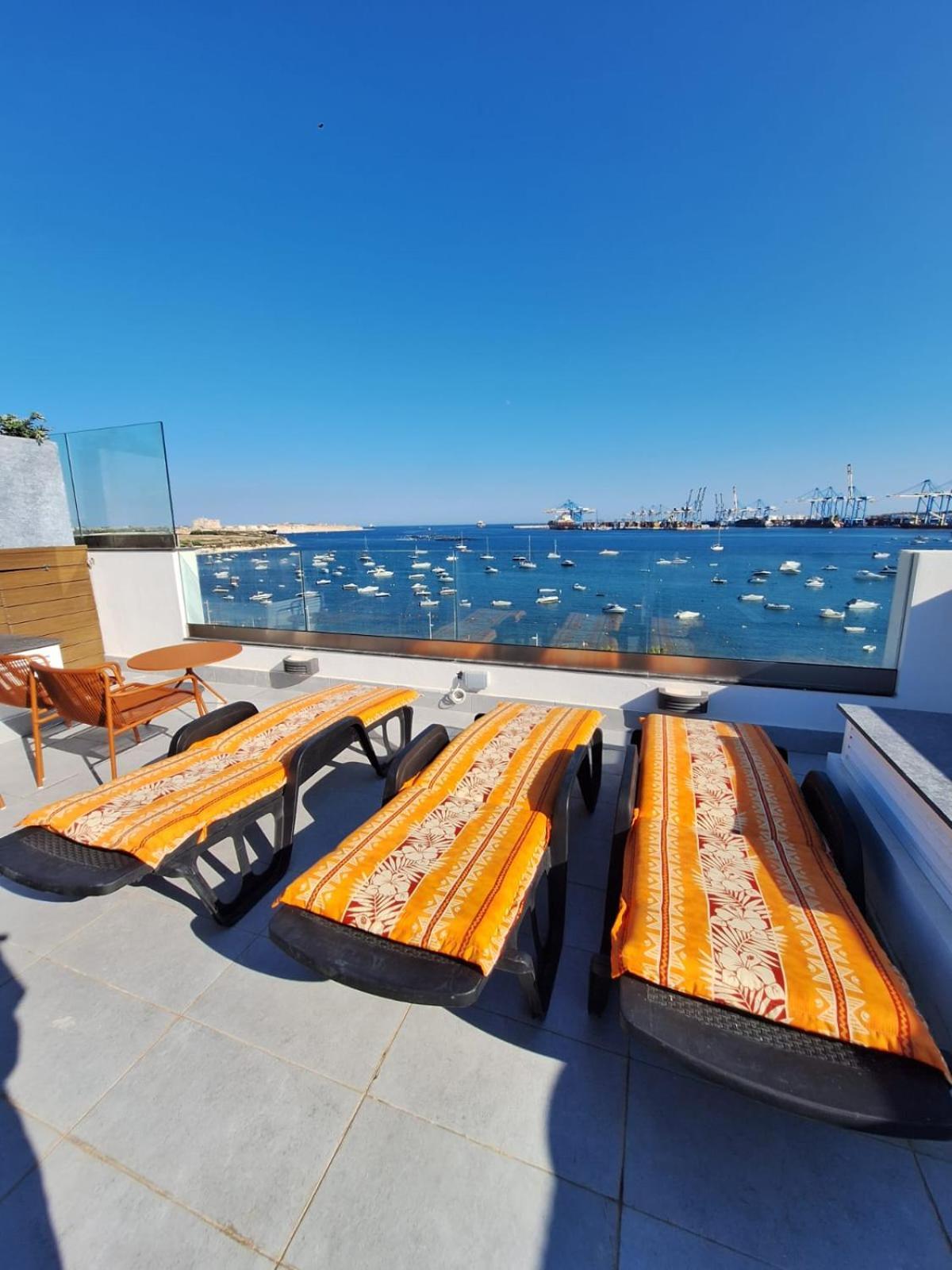 South32 Hotel Birżebbuġa Kültér fotó
