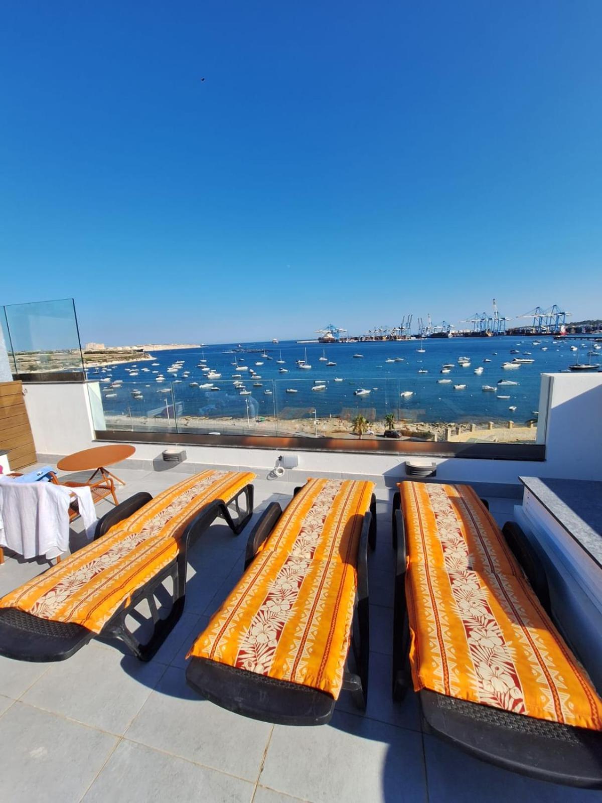South32 Hotel Birżebbuġa Kültér fotó