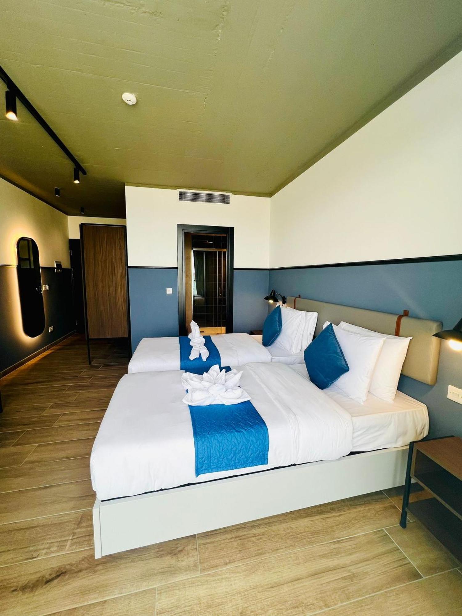 South32 Hotel Birżebbuġa Kültér fotó